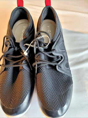 Vionic Walk Max Lace Up Sneaker Black Athletic Shoes